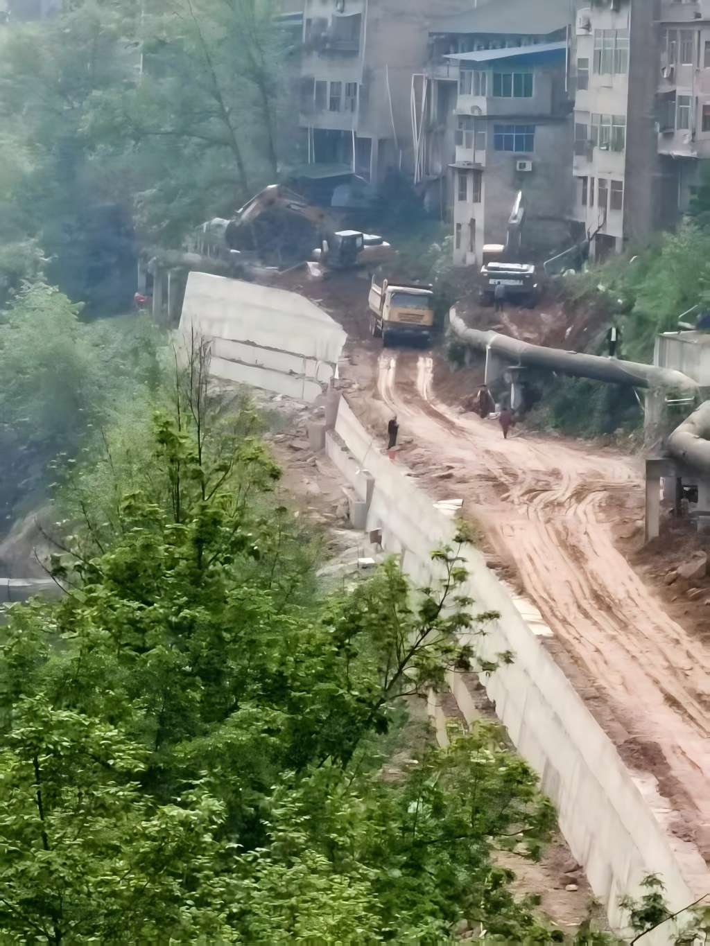 小桥街防洪堤(1).jpg